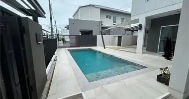 Villa in Choeng Thale, Thailand