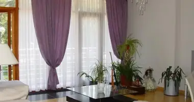 Квартира 3 комнаты в Латвия