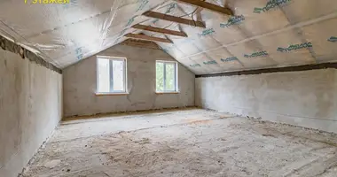 Casa en Bialarucki sielski Saviet, Belarús