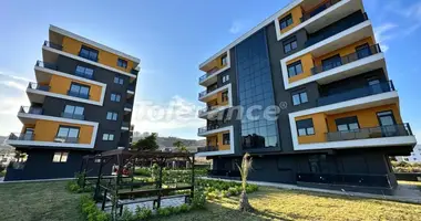 Wohnung 4 zimmer in Kepez, Türkei