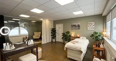 Commercial property 56 m² in Kaunas, Lithuania