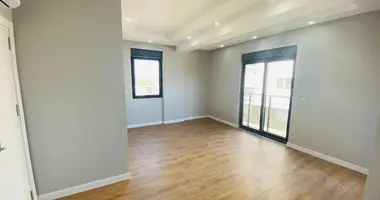1 bedroom apartment in Kepez, Turkey