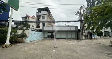 Commercial property 559 m² in Khan Chroy Changvar, Cambodia
