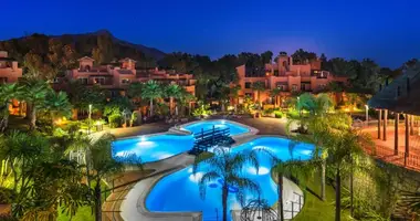 Apartamento 2 habitaciones en San Pedro Alcantara, Španjolska