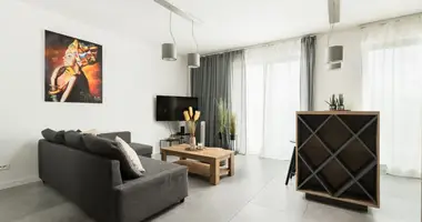 Mieszkanie 2 pokoi w Warszawa, Polska