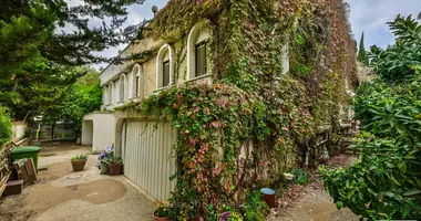 Villa 7 rooms in Herzliya, Israel