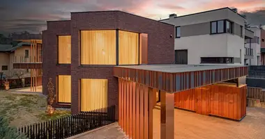 Дом в Вильнюс, Литва