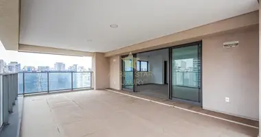 Квартира 4 комнаты в Regiao Imediata de Sao Paulo, Бразилия