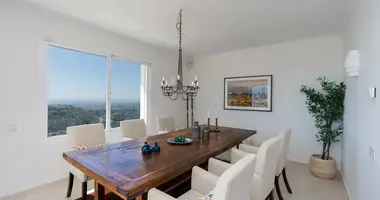 Penthouse 3 bedrooms in Benahavis, Spain