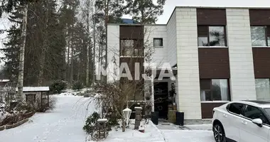 Apartamento 5 habitaciones en Akaa, Finlandia