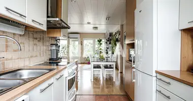 Mieszkanie 3 pokoi w Jarvenpaa, Finlandia