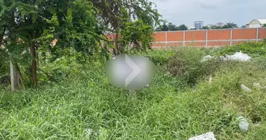 Участок земли в Такмау, Камбоджа