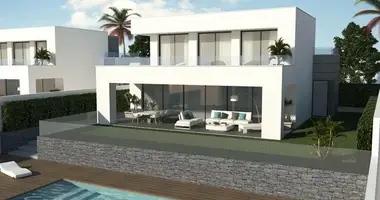 Villa 4 bedrooms in Manilva, Spain