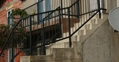 4 bedroom house in Sutomore, Montenegro