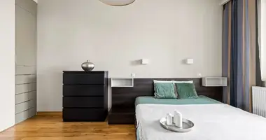 Commercial property 59 m² in Warsaw, Poland