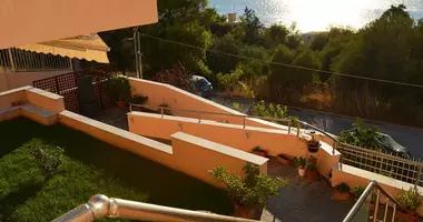 Townhouse 2 bedrooms in Municipality of Saronikos, Greece