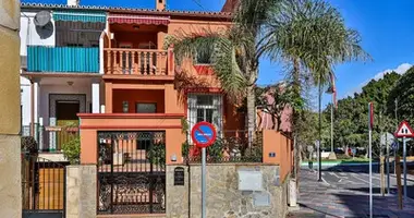 Haus 4 Schlafzimmer in Dos Hermanas, Spanien