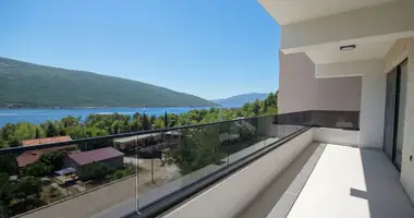2 bedroom apartment in Kumbor, Montenegro