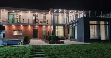 Villa 5 bedrooms in Tbilisi, Georgia