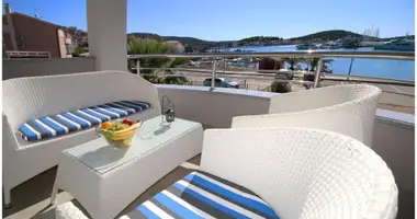 Hotel 310 m² in Opcina Rogoznica, Croatia