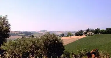 Grundstück in Terni, Italien