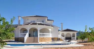 Villa 4 bedrooms in Monforte del Cid, Spain