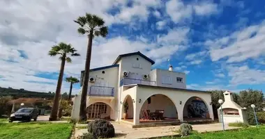 villa de 5 dormitorios en Paralimni, Chipre