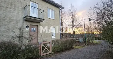 Apartamento 4 habitaciones en Helsinki sub region, Finlandia