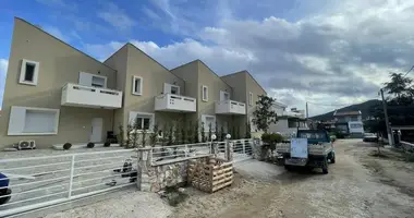 Maison de ville 2 chambres dans Nea Irakleitsa, Grèce