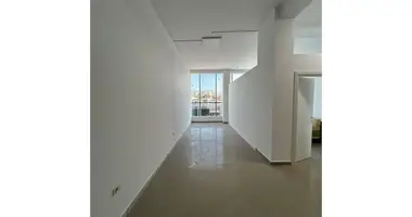 Propriété commerciale 50 m² dans Kashar, Albanie