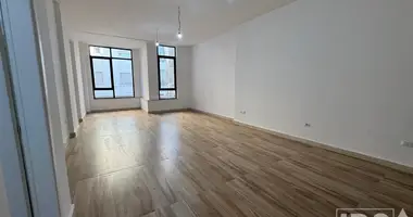 Propiedad comercial 65 m² en Tirana Municipality, Albania