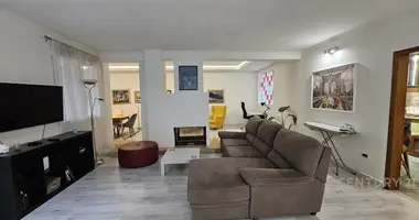 Mieszkanie 4 pokoi w Albania