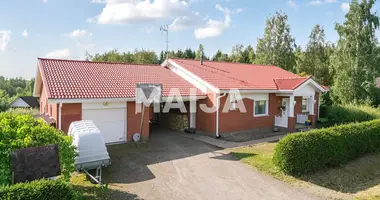 Дом 4 комнаты в Район Коувола, Финляндия