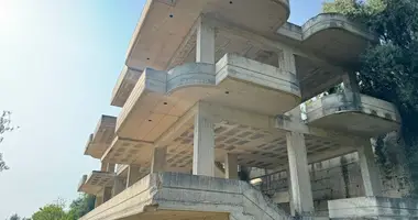 Edificio rentable 647 m² en Bashkia Vlore, Albania