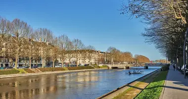 Appartement 2 chambres dans Caen, France