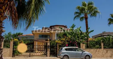 Villa 5 bedrooms in Camyuva, Turkey