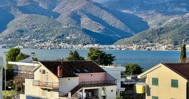 Wohnung 2 Schlafzimmer in Tivat, Montenegro
