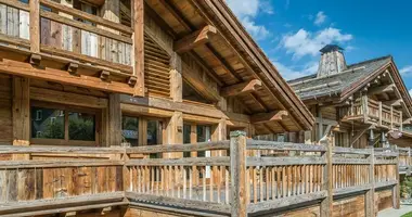 Chalet 6 bedrooms in Les Allues, France