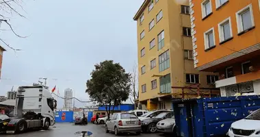 Propiedad comercial 2 m² en Gulay Sokagi, Turquía