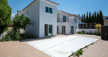 3 bedroom house in Peyia, Cyprus