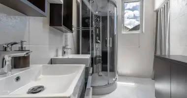 Apartamento en Kavac, Montenegro