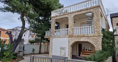 Casa 3 habitaciones en Opcina Dezanovac, Croacia