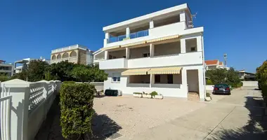Квартира 3 комнаты в Opcina Dezanovac, Хорватия