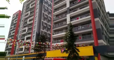 Mieszkanie 2 pokoi w Kucukcekmece, Turcja