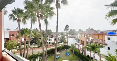 Duplex 3 chambres dans Estepona, Espagne