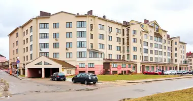 Apartamento 4 habitaciones en Minsk, Belarús