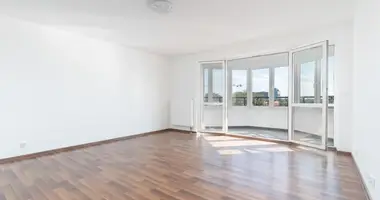 3 bedroom apartment in Warsaw, Poland