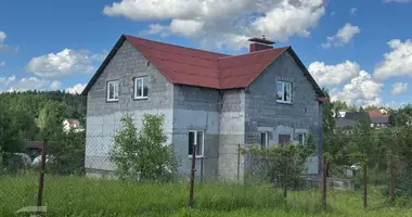 Casa en Navasyno, Belarús