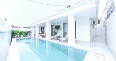 Дом 4 спальни в Паттайя, Таиланд