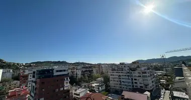 Квартира 2 комнаты в Тирана, Албания